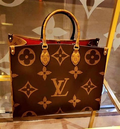 louis vuitton topanga|Louis Vuitton white plains.